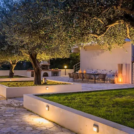 Malibu & Apartment Argostoli (Kefalonia)