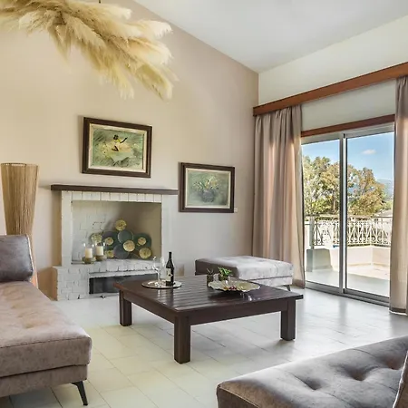 Malibu & Apartment