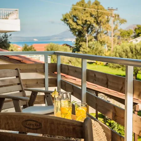 Malibu & Διαμέρισμα *