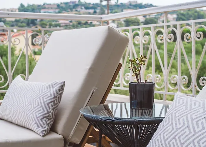 Malibu & * Аргостолион