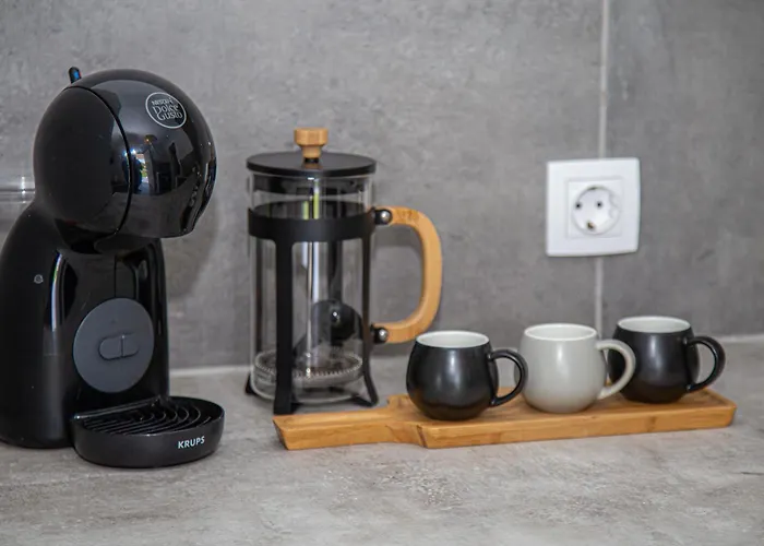 Malibu & Апартаменты Аргостолион